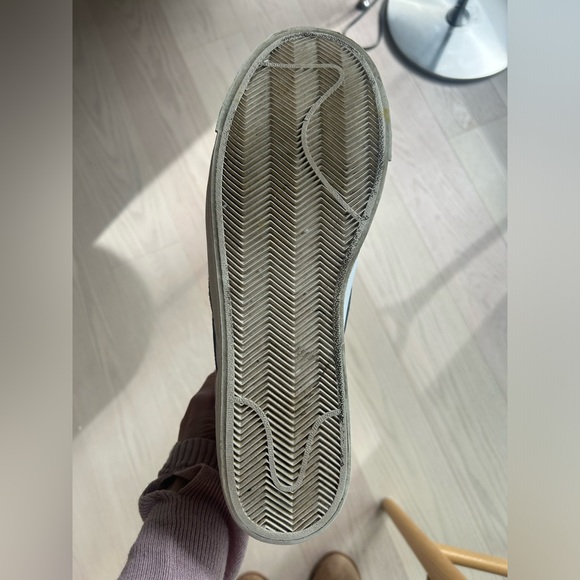 Nike Men’s size 12 Blazer Mid 77 White and pink - Picture 2 of 5